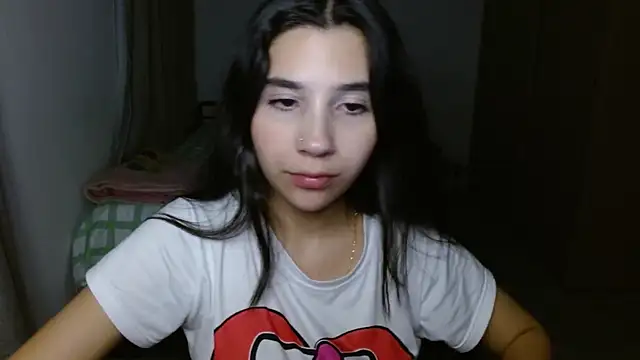 mia  lopez  online show from September 27, 2025, 3:33 am