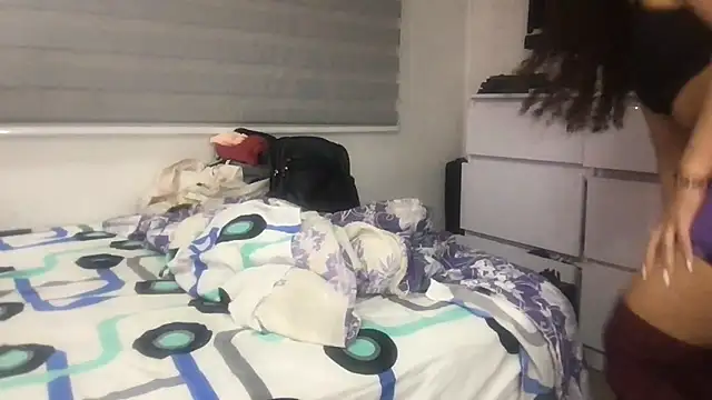 gatubelahot online show from October 6, 2025, 11:24 pm