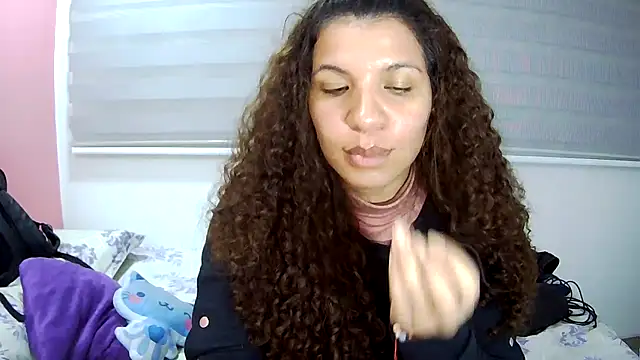 gatubelahot online show from October 24, 2025, 2:30 am