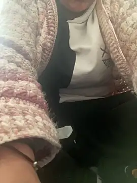 Snapshot of iloss2 chatting on February 11, 2025, 6:08 am iloss2 online show from February 11, 2025, 6:08 am