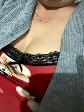 Snapshot of iloss2 chatting on October 25, 2025, 6:24 pm iloss2 online show from October 25, 2025, 6:24 pm