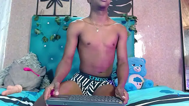 Snapshot of patrick__evans chatting on February 13, 2025, 5:48 am patrick  evans online show from February 13, 2025, 5:48 am