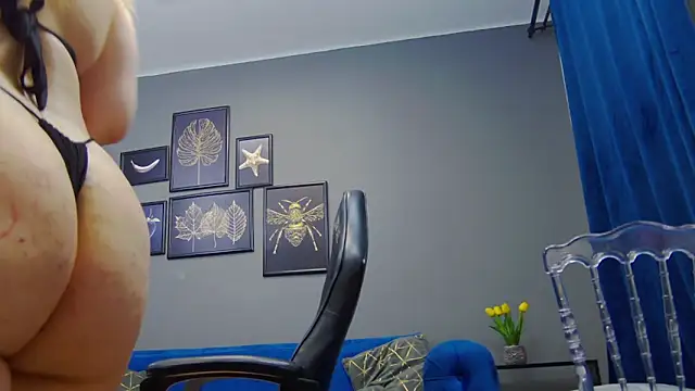 Katewalker  online show from January 16, 2025, 12:12 am