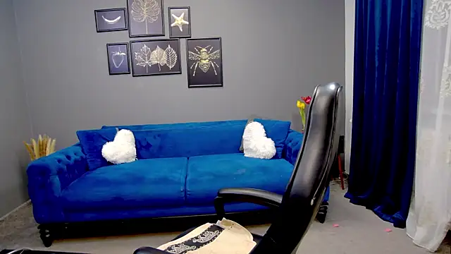 Katewalker  online show from March 14, 2025, 11:53 pm