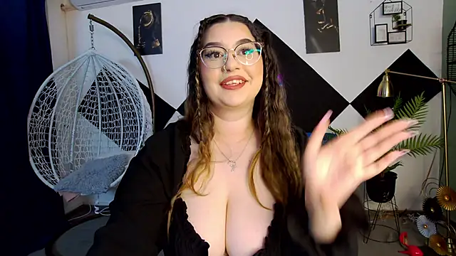Katewalker  online show from June 17, 2026, 7:15 pm