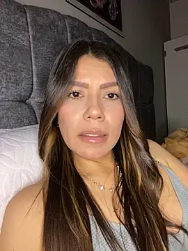 martina contreras online show from February 24, 2026, 4:43 am