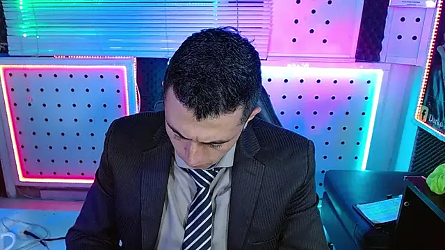 Darko0717 online show from February 12, 2026, 2:23 pm