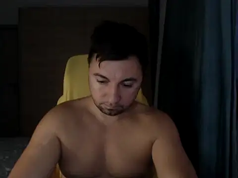 Snapshot of HankMalone chatting on October 13, 2025, 4:12 am HankMalone online show from October 13, 2025, 4:12 am