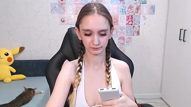 Jackie Morgan online show from March 11, 2025, 12:33 am