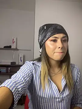 Snapshot of pamelao chatting on February 13, 2025, 11:17 am pamelao online show from February 13, 2025, 11:17 am