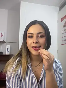 Snapshot of pamelao chatting on February 13, 2025, 7:31 pm pamelao online show from February 13, 2025, 7:31 pm