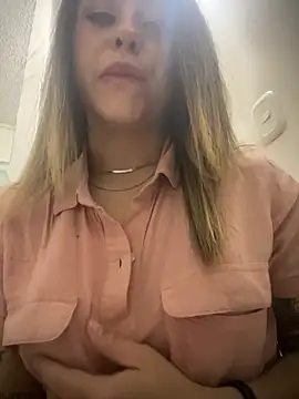 Snapshot of pamelao chatting on February 17, 2025, 11:13 am pamelao online show from February 17, 2025, 11:13 am