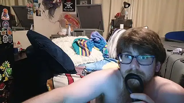 Snapshot of LovelyGreekDick6 chatting on October 14, 2025, 8:04 am LovelyGreekDick6 online show from October 14, 2025, 8:04 am