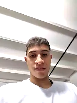 Snapshot of ospina0420 chatting on February 22, 2026, 12:15 pm ospina0420 online show from February 22, 2026, 12:15 pm