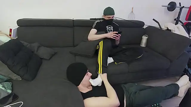 Snapshot of FunBoyPassiv chatting on March 7, 2026, 3:47 am FunBoyPassiv online show from March 7, 2026, 3:47 am