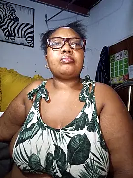 YELLOW BONE online show from March 28, 2026, 12:32 am