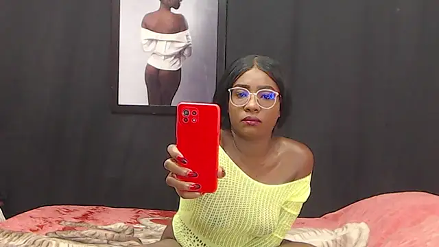 Snapshot of lia_thomsonn chatting on October 21, 2025, 3:29 am lia thomsonn online show from October 21, 2025, 3:29 am