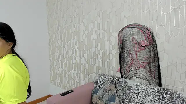 Snapshot of veronica_salas chatting on October 29, 2025, 8:21 pm veronica salas online show from October 29, 2025, 8:21 pm