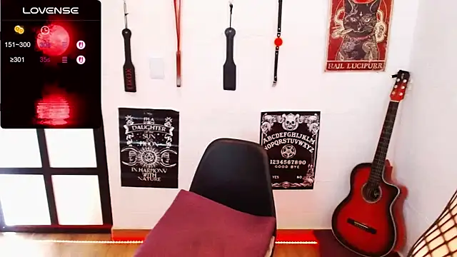 Snapshot of alicce_moon_ chatting on September 15, 2025, 8:42 pm alicce moon online show from September 15, 2025, 8:42 pm