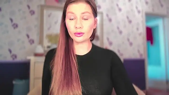 JuicyHelenX online show from September 24, 2025, 11:02 am