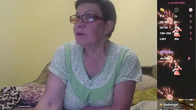 Sandra Carina online show from May 15, 2026, 3:35 am