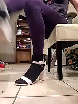 Nathanylon online show from November 8, 2025, 7:19 am