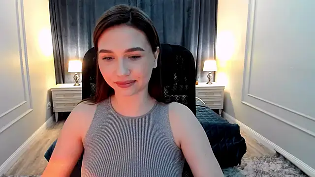 Snapshot of GracefulLook chatting on February 6, 2025, 3:37 am GracefulLook online show from February 6, 2025, 3:37 am