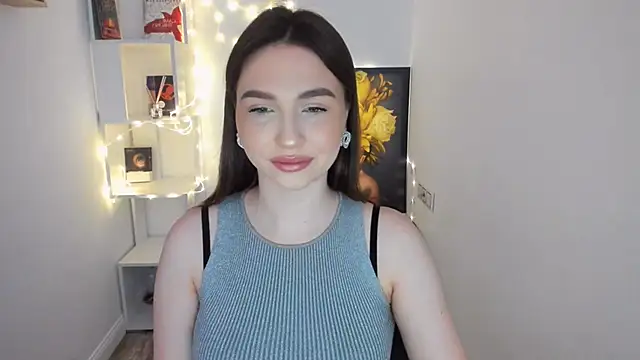 Snapshot of GracefulLook chatting on February 11, 2025, 3:18 am GracefulLook online show from February 11, 2025, 3:18 am