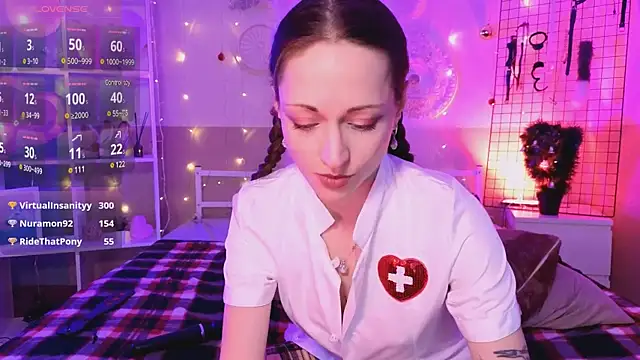 Snapshot of ServantBrook chatting on January 4, 2025, 11:11 am ServantBrook online show from January 4, 2025, 11:11 am