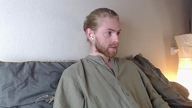 Snapshot of Damien_Bi chatting on October 24, 2025, 8:38 pm Damien Bi online show from October 24, 2025, 8:38 pm