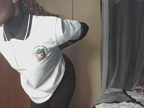 Snapshot of nasty_booty_ chatting on May 13, 2026, 4:04 pm nasty booty online show from May 13, 2026, 4:04 pm