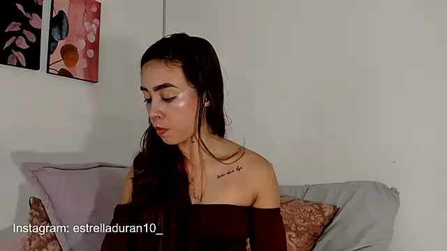 Snapshot of Estrella_Duran chatting on January 30, 2025, 10:41 pm Estrella Duran online show from January 30, 2025, 10:41 pm