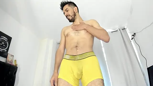 JohanyLatino online show from March 3, 2025, 6:22 pm