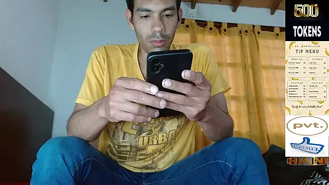 Snapshot of JohanyLatino chatting on May 23, 2026, 10:47 pm JohanyLatino online show from May 23, 2026, 10:47 pm