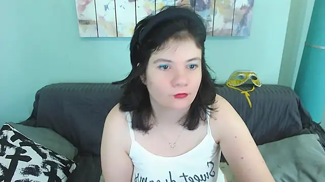 EverlyRays online show from February 5, 2025, 4:14 pm