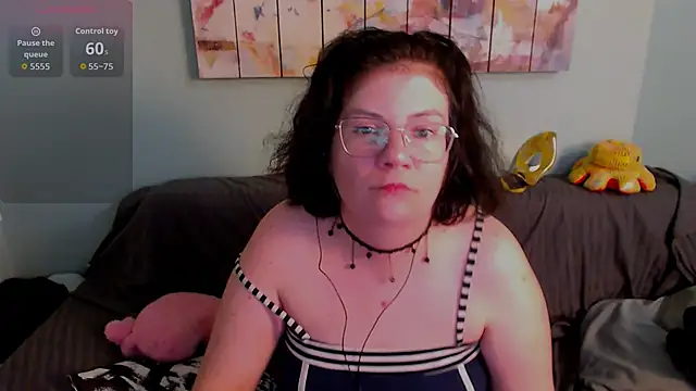 EverlyRays online show from June 16, 2026, 5:26 pm