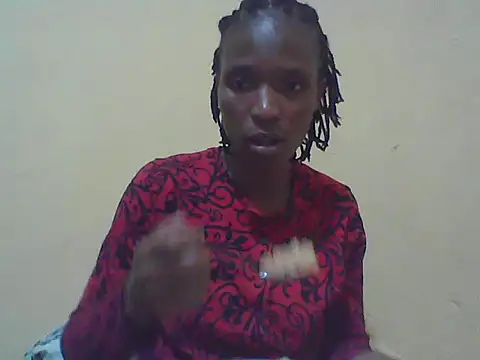 Smillie prety online show from November 3, 2025, 4:30 pm