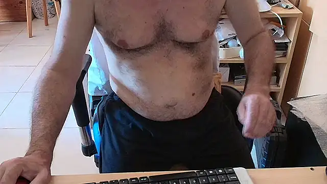 angelgarcia269 online show from February 10, 2026, 1:26 pm