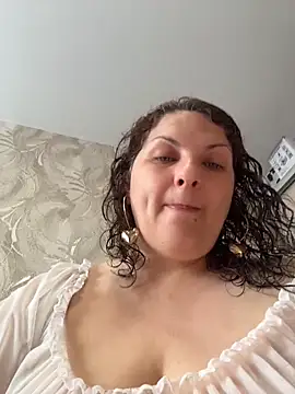 Snapshot of Taisia_W chatting on May 15, 2026, 6:53 am Taisia W online show from May 15, 2026, 6:53 am