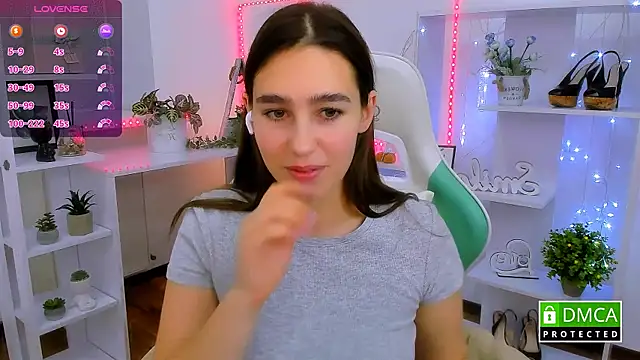  Eliizabeth  online show from January 9, 2026, 9:38 pm