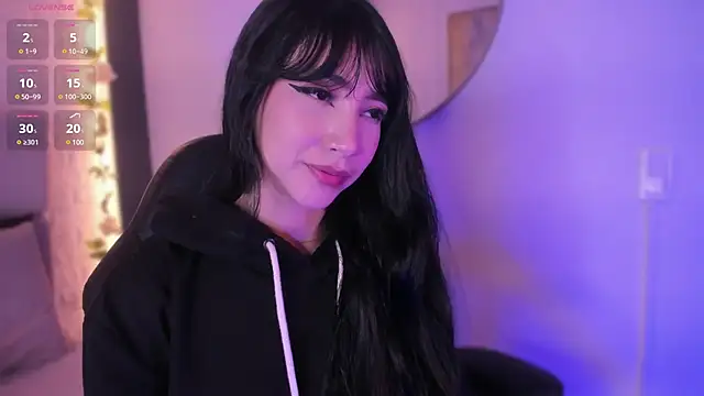 Snapshot of emma_woods_ chatting on December 15, 2024, 3:31 pm emma woods online show from December 15, 2024, 3:31 pm