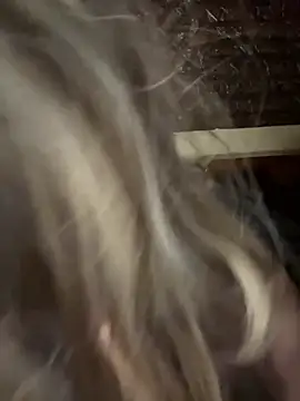 Snapshot of Mayoosh6 chatting on February 17, 2025, 4:15 pm Mayoosh6 online show from February 17, 2025, 4:15 pm