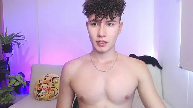 adrian morelly online show from December 5, 2025, 7:21 pm