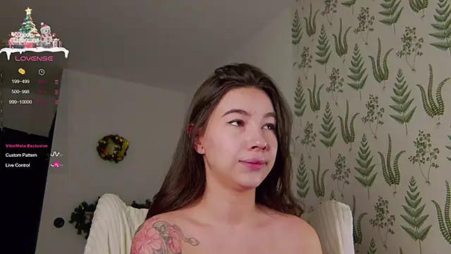 Snapshot of Marie_Diaze chatting on December 28, 2024, 5:12 am Marie Diaze online show from December 28, 2024, 5:12 am