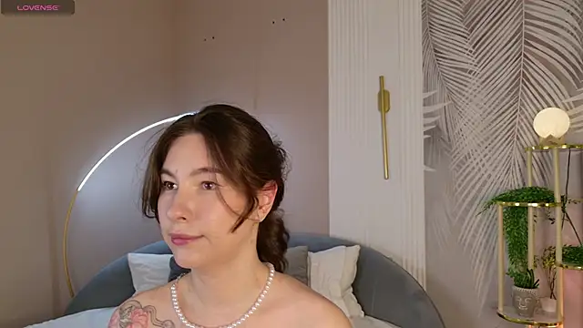 Snapshot of Marie_Diaze chatting on May 2, 2026, 5:01 am Marie Diaze online show from May 2, 2026, 5:01 am