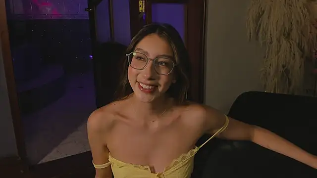 lua ferch   online show from February 1, 2025, 6:40 pm