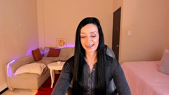 Kristen Garner online show from July 14, 2026, 7:41 pm