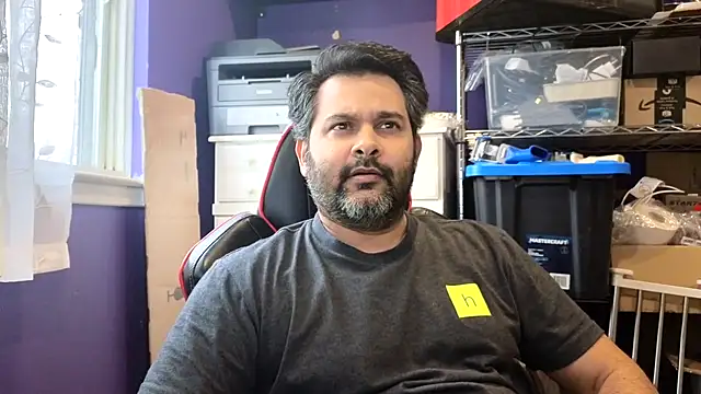 Sakhtlaundaz online show from April 25, 2026, 9:45 pm