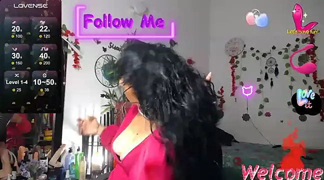 Snapshot of YourWhoreXX chatting on January 31, 2025, 9:37 pm YourWhoreXX online show from January 31, 2025, 9:37 pm