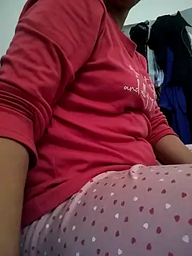 lolo890 online show from April 7, 2026, 3:01 pm